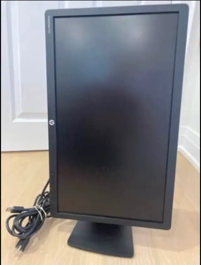 HP Computer Monitor in Monitors in City of Toronto - Image 4