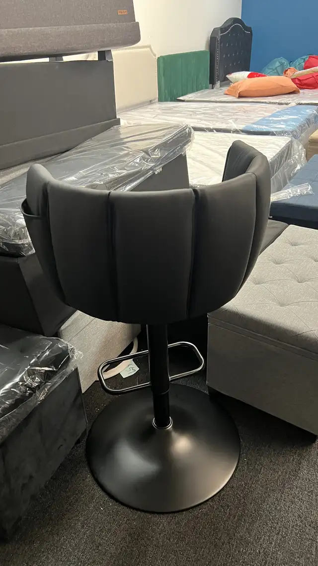  360° Swivel Bar Stool,  Height Adjustable Barstools with Curved in Chairs & Recliners in Markham / York Region - Image 3
