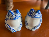 Vintage Blue and White Porcelain Frogs Salt and Pepper Shakers