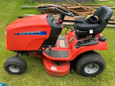 Simplicity Riding Mower / Briggs & Stratton 15hp Motor, View more