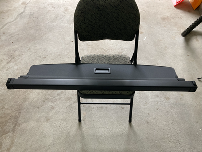 Original 2019 Volvo XC 90 luggage/cargo compartment cover in excellent condition.