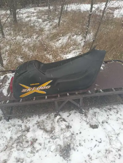 A few parts from my 2001 mxz 700. Seat $150 track $175 skies $150 or best offer. If interested pleas...