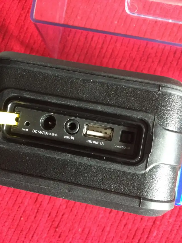 IHome Portable Bluetooth Speaker (New) in Speakers in Dartmouth - Image 9