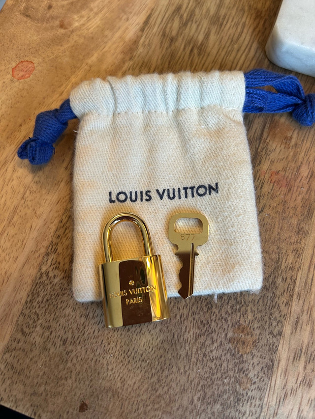 Authentic Louis Vuitton Alma BB in Bags & Luggage in Kitchener / Waterloo - Image 3
