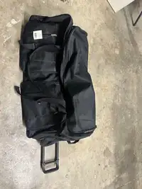 Soft luggage bag with wheels 