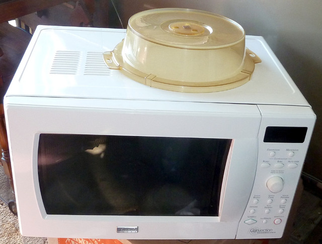 Microwave CONVECTION Oven NEW PRICE in Microwaves & Cookers in Kingston