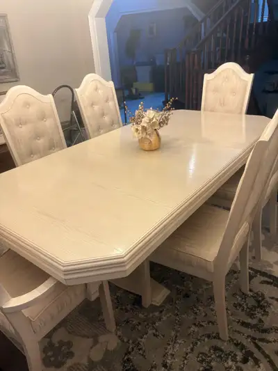 BEAUTIFUL DING ROOM SET, View more