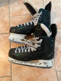 Reebok hockey skate size 11 extra wide for sale