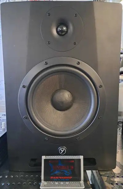 YORKVILLE YSM8 POWERED STUDIO MONITOR WITH CORD (27292625), View more