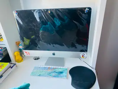 Apple iMac 21.5 inch, View more