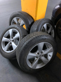 4 Seasonal Michelin  Tires on Rims