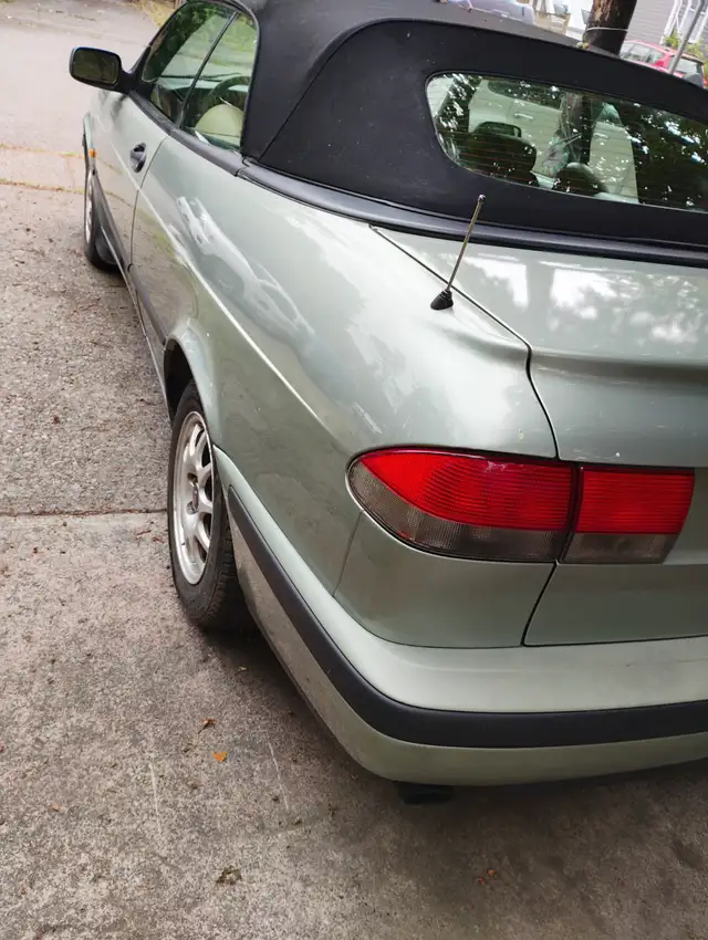 2000 Saab convertible485448108905615362