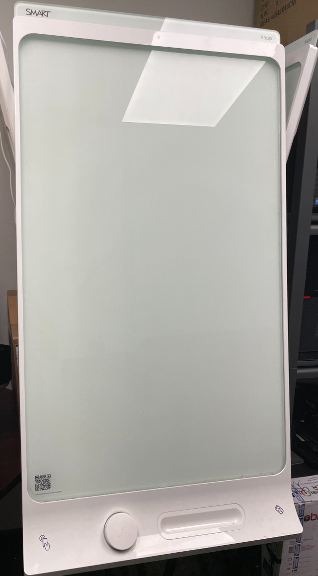 Smart Kapp 42 Smart White board with rolling stand in General Electronics in Edmonton - Image 2