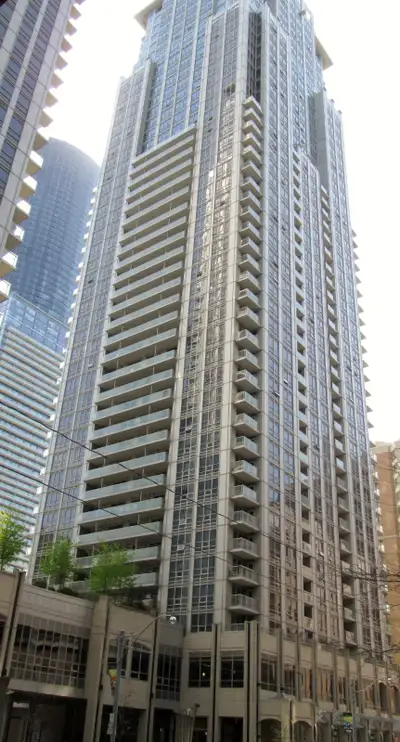 Dntwn. Toronto, Bay St. at College Park-Avail. Now (Gay Male)