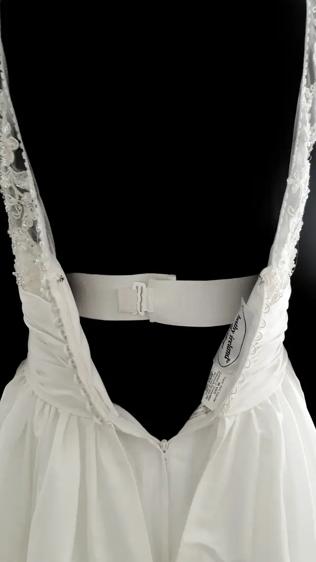 Princess Wedding Dress in Wedding in Saskatoon - Image 9