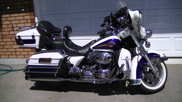 Harley Davidson FLHTCU in Touring in Barrie - Image 2