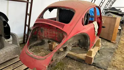Beetle has been disassembled for restauration. Have to terminate the project. Also have an old parts...