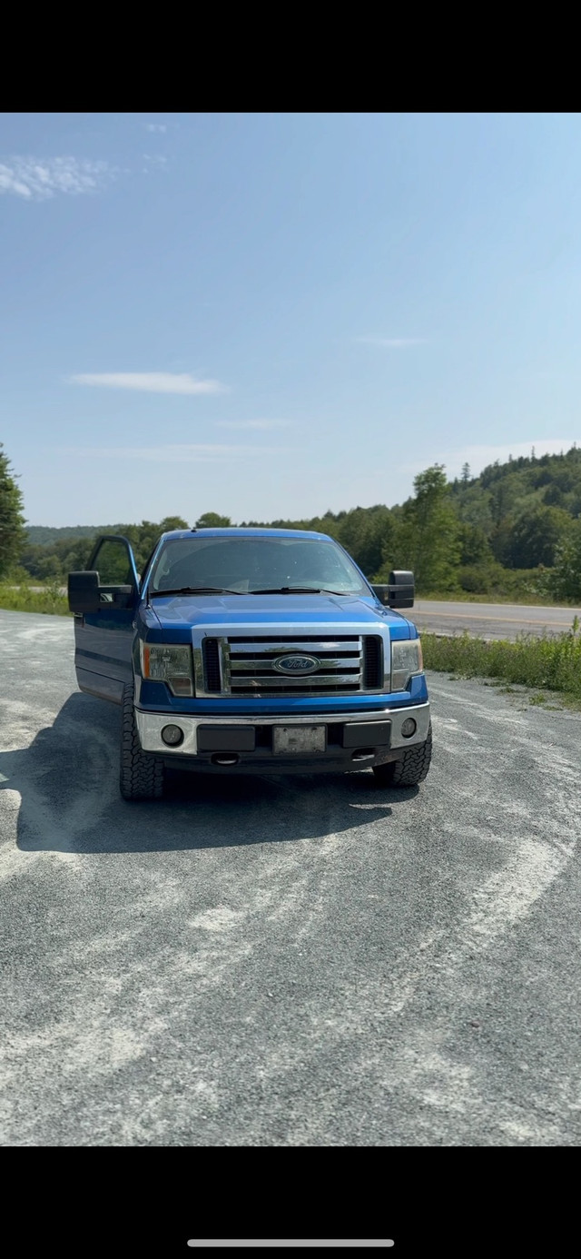2009 ford f150 xlt in Cars & Trucks in Truro - Image 2