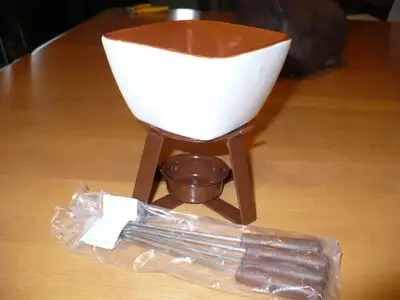 ENSEMBLE POUR FONDUE AU CHOCOLAT, View more