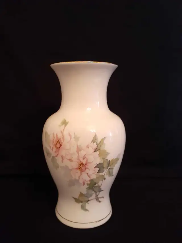 Vase Sadler England in Home Décor & Accents in Laval / North Shore - Image 5