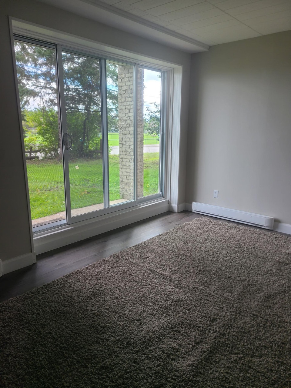 2 Bedroom Apartment in Birchaven 3