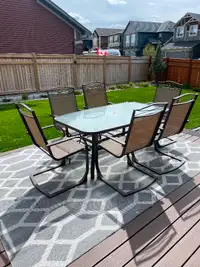 Never Used Outdoor Table & Chairs