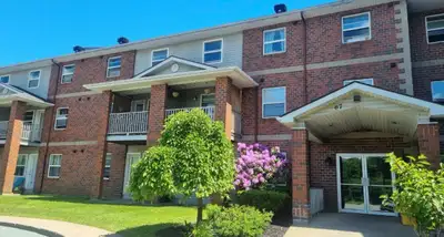 SPACIOUS 2 BEDROOM 5 APPLIANCES. HEAT & HOT WATER INCLUDED. CONVENIENTLY LOCATED AT 67 STRATFORD WAY...
