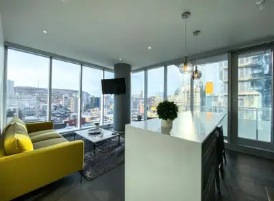 1 Bedroom CORNER Condo YUL - Downtown Montreal near Concordia