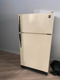 1990"s GE fridge