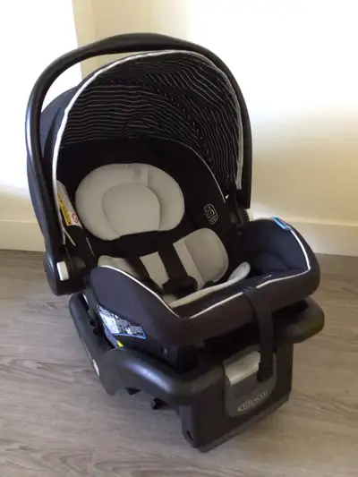 Graco SnugRide 35 Lite LX Infant Car Seat, View more