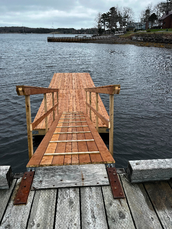 Do-It-Yourself Floating Docks - Bear River Plastics in Outdoor Décor in Annapolis Valley - Image 3