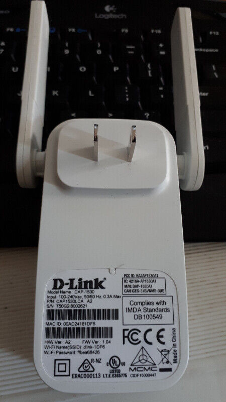D-Link DIR628 Wireless Router/ dap 1530 wireless extender in Networking in City of Toronto - Image 2