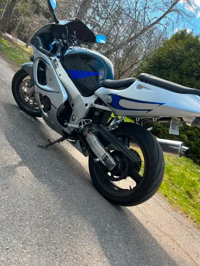 I have for sale a 1997 GSX-R600 this bike is in great shape, runs and drives great. Has a D&D pipe,...