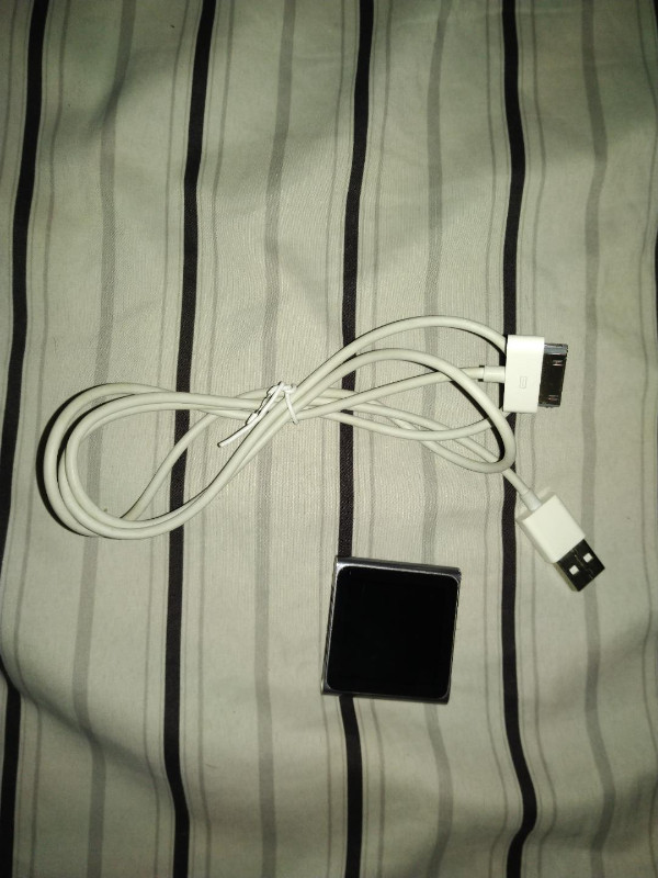 8GB iPod Nano 6th Generation Silver in iPods & MP3s in Kitchener / Waterloo