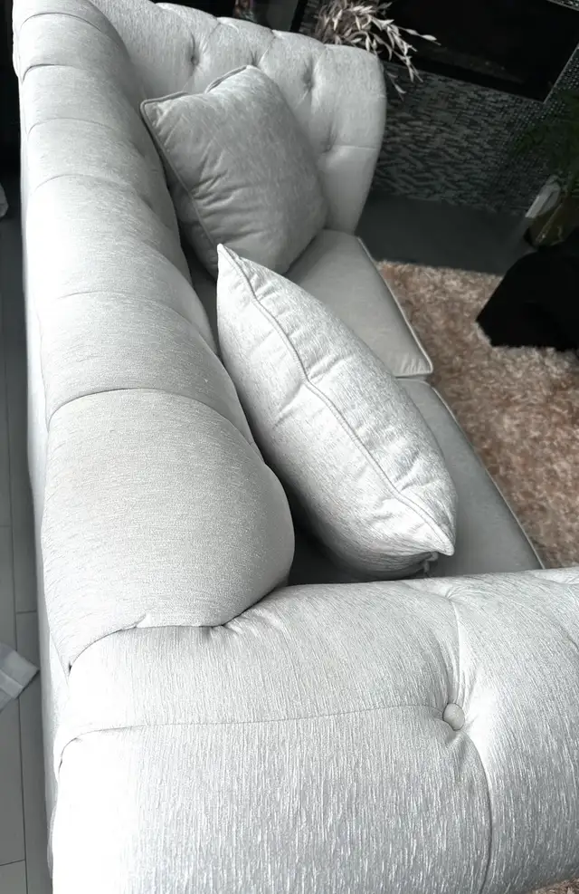 Showhome Furniture Sofa & Loveseat62863280211713124