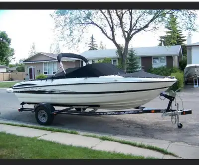 Well taken care of 2006 Maxum 1900 SR3 Mercury Cruiser 5.0 L V8 with only 103 hours on it! Just got...