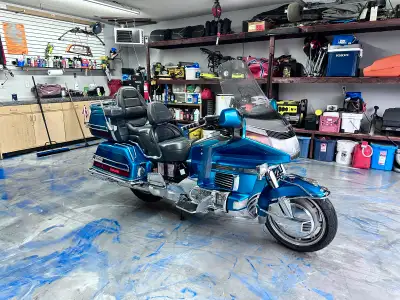 Selling my well-maintained 1992 Honda Goldwing, a touring legend that's ready for the open road! Thi...