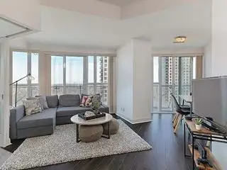 Marilyn Munroe Bldg - Open Concept Floor to Ceiling Windows
