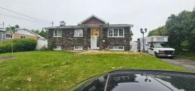 À Louer 1400$