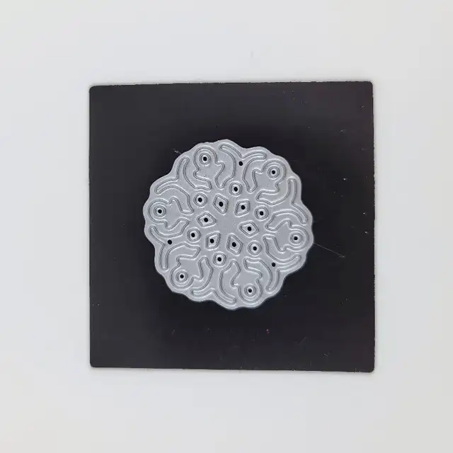 Snowflake Wafer Die Kadyn Simon Says Stamp Paper Crafts Card Mak in Hobbies & Crafts in Strathcona County - Image 3