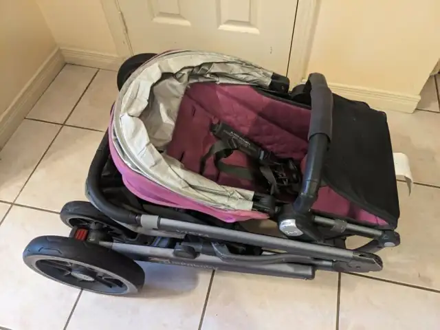 Uppa Baby Vista Stroller and Basinet in Strollers, Carriers & Car Seats in Markham / York Region - Image 11