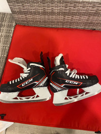 Size 9 Skating shoes