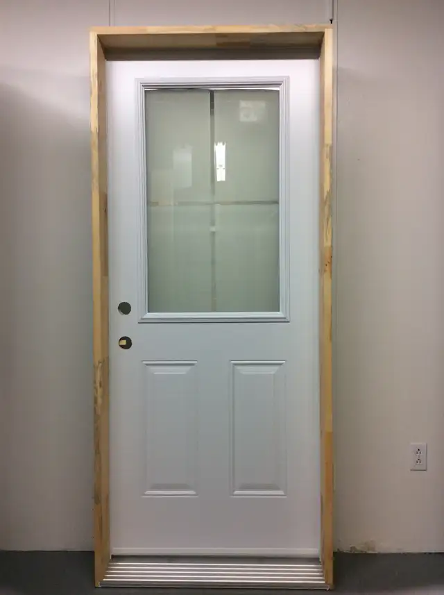 1147PSM Porte d’acier 34″D Blanche Silk Balance 23×37 in Windows, Doors & Trim in City of Montréal - Image 2