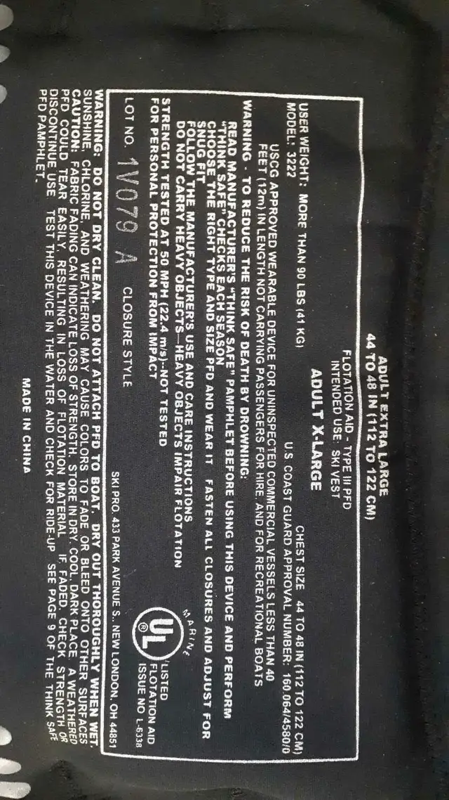 life jacket in Powerboats & Motorboats in City of Toronto - Image 2