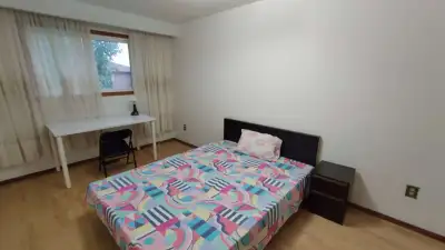 Finch and highwat 27. walking to Humber college Walking to bus station 200 meters parking is availab...