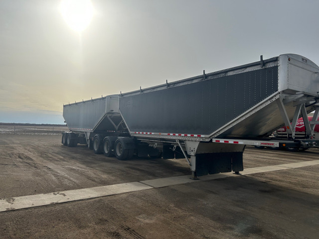 2019 Dopeker legacy in Heavy Trucks in Moose Jaw