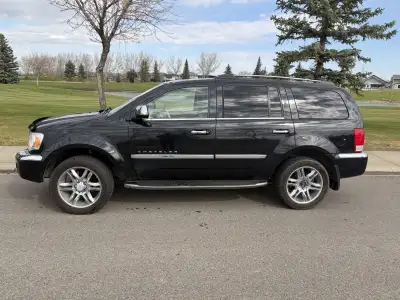 2007 Aspen 4 x 4 auto . loaded . 5.7 hemi new battery and 6 month old tires only 232000 kms runs gre...
