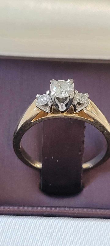 14k Gold Diamond Ring in Jewellery & Watches in Regina - Image 4