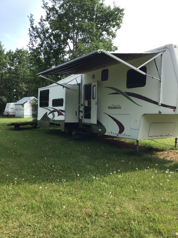 Fifth wheel holiday trailer Travel Trailers & Campers Edmonton Kijiji