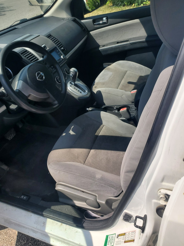 2011 Nissan Sentra Sedan, accident free in Cars & Trucks in Barrie